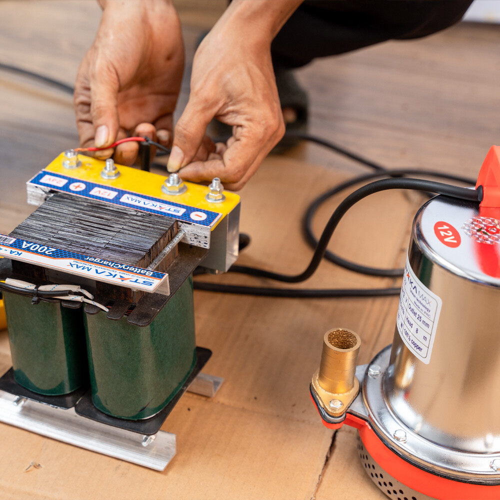 Ứng dụng của Máy Nạp 200A STAKA