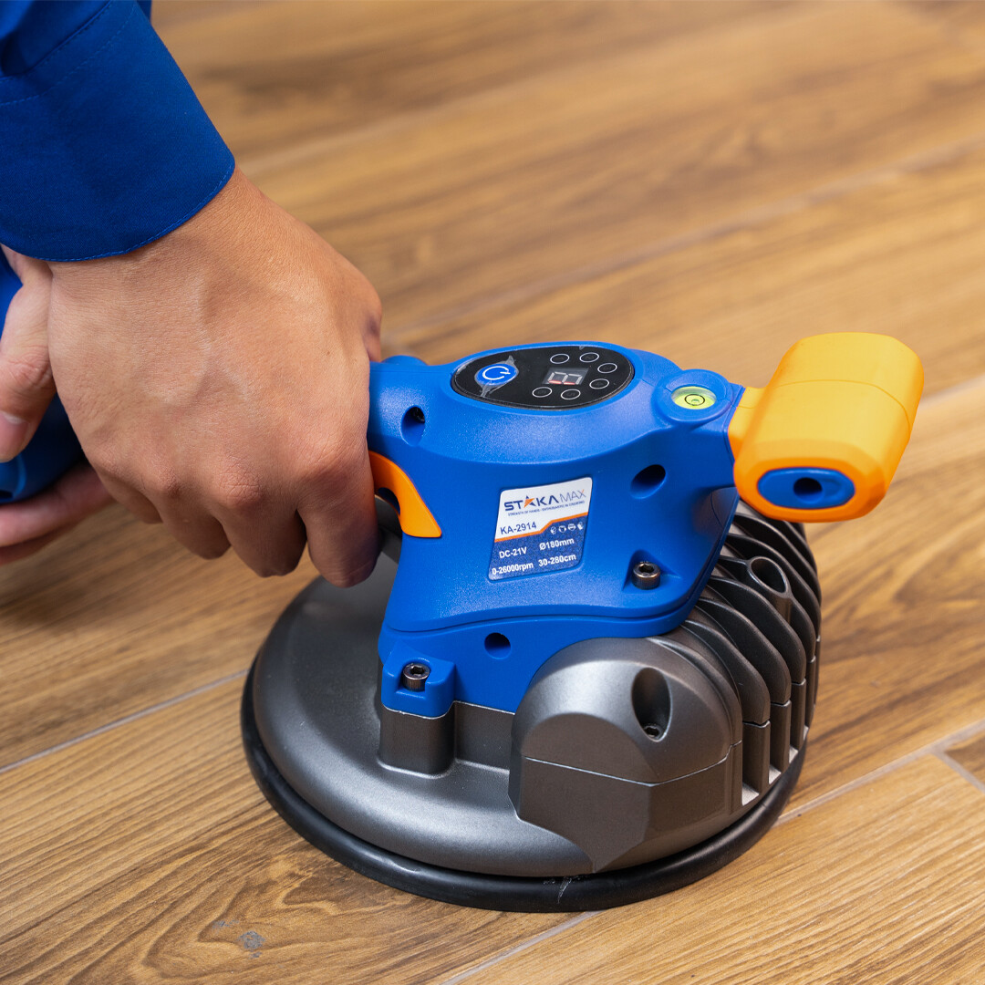 Công dụng tốt của máy rung gạch pin 21V STAKA