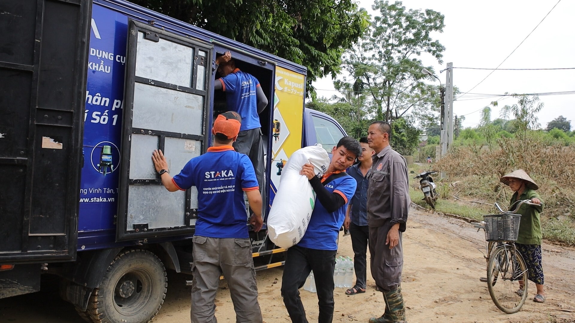 Công ty cổ phần STAKA và hành trình 4 thiện nguyện chỉ trong 1 tuần