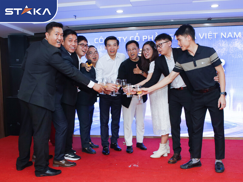STAKA VIỆT NAM KẾT THÚC HÀNH TRÌNH NĂM 2025 BẰNG CHUYẾN THIỆN NGUYỆN THẬT ĐẸP VÀ TIỆC CUỐI NĂM ĐẦY Ý NGHĨA   